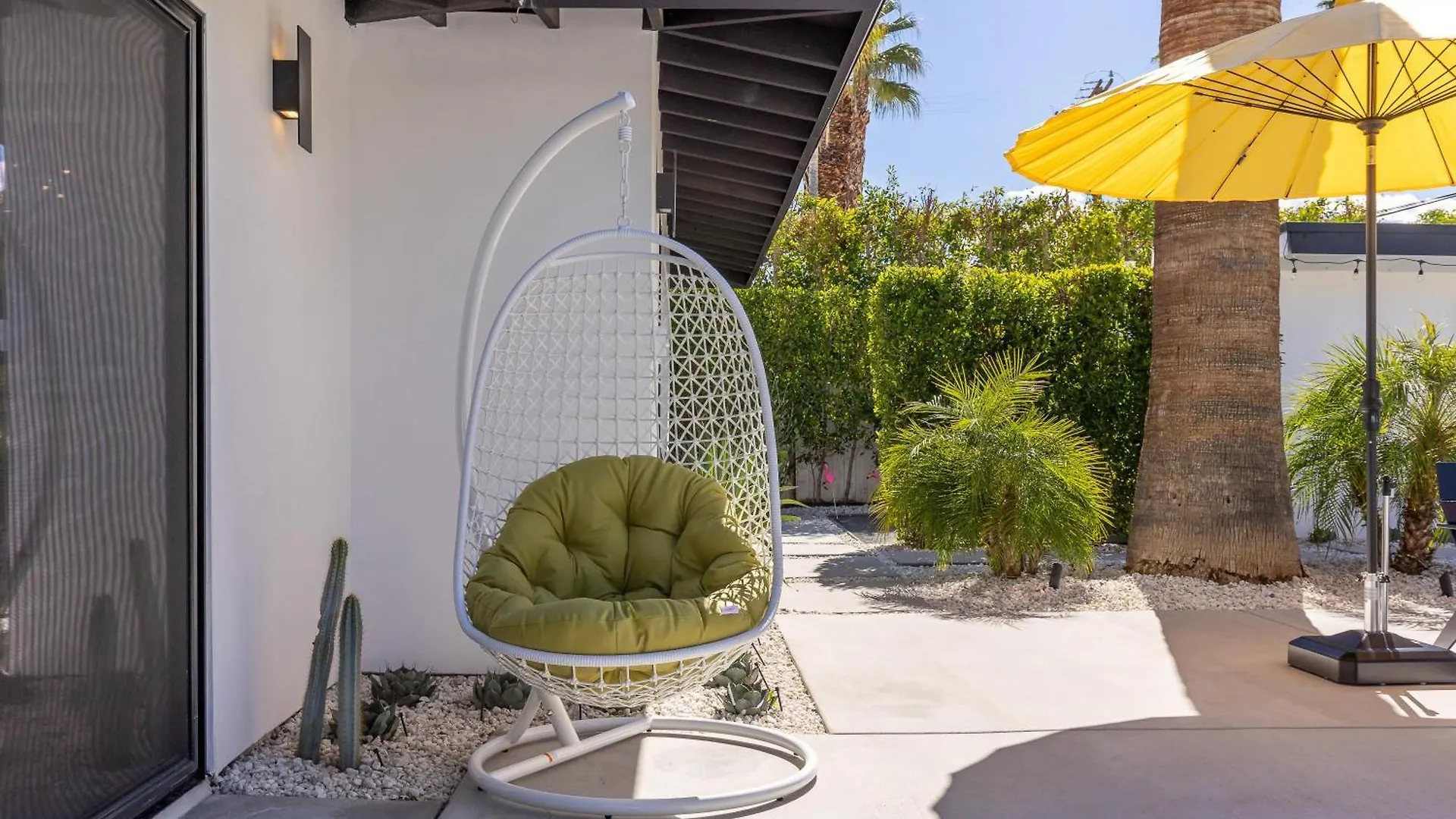 Surrounded By Palms By Acme House Company Villa Palm Springs